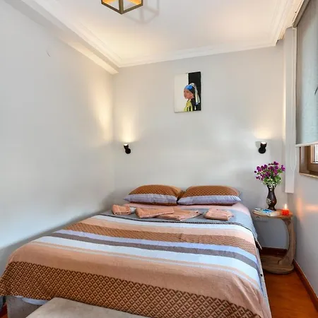 Taksim Private Terrace Close To Antique Store Galata Port Cihangir Istanbul