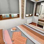 Taksim Private Terrace Close To Antique Store Galata Port Cihangir * Istanbul