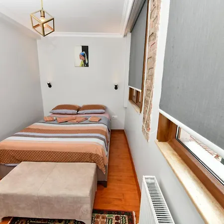 Taksim Private Terrace Close To Antique Store Galata Port Cihangir Апартаменты Стамбул