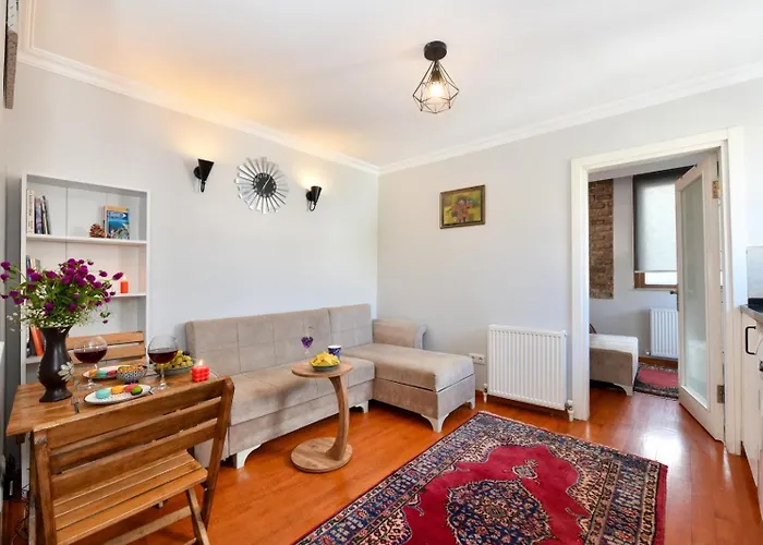 Апартаменты Taksim Private Terrace Close To Antique Store Galata Port Cihangir *