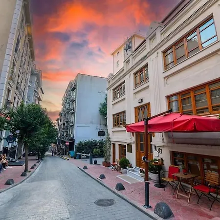 Taksim Private Terrace Close To Antique Store Galata Port Cihangir Διαμέρισμα