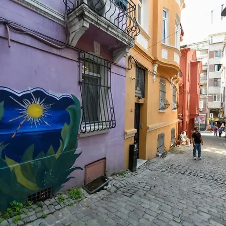 Taksim Private Terrace Close To Antique Store Galata Port Cihangir * Κωνσταντινούπολη